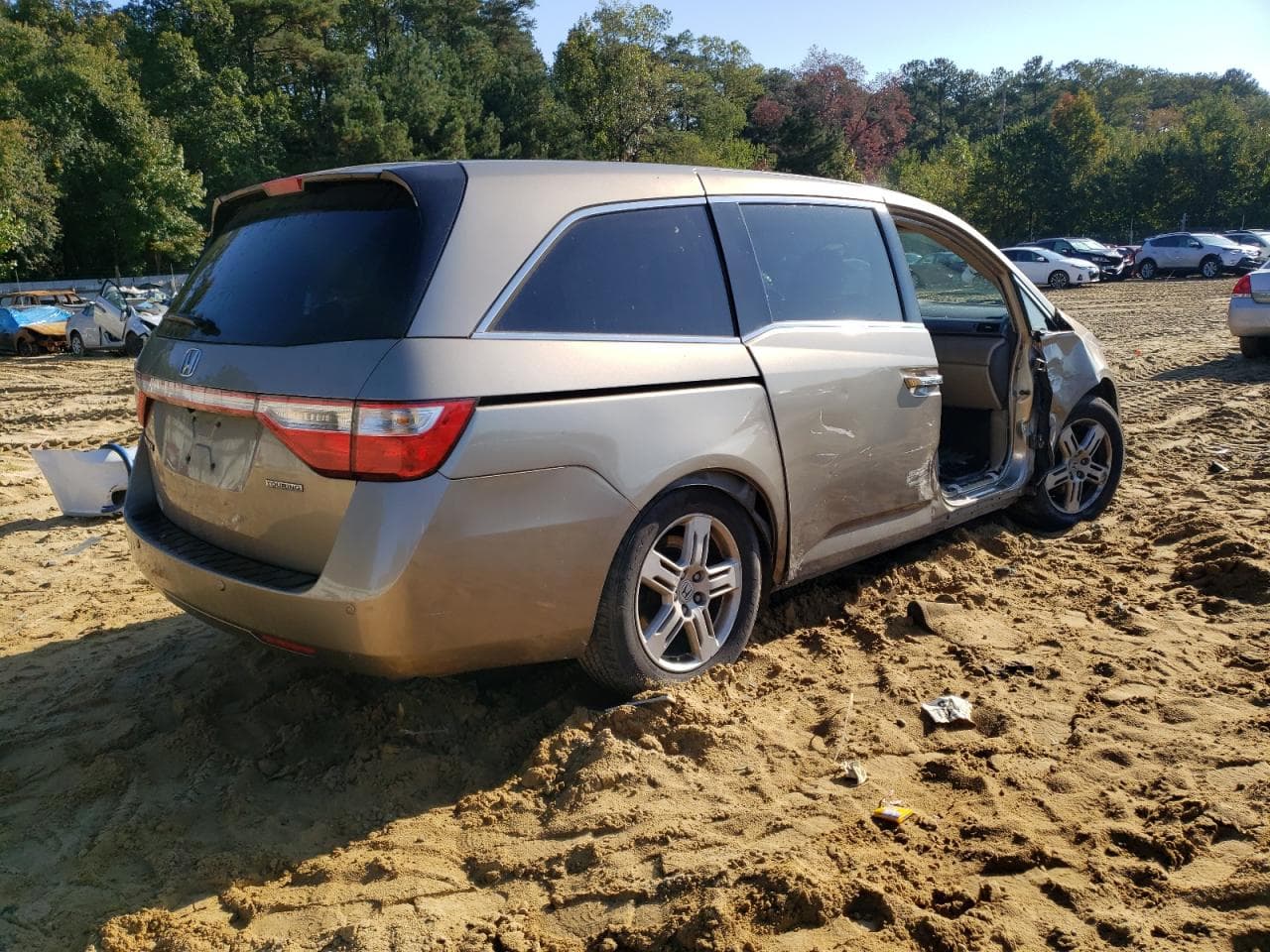 2011 Honda Odyssey Touring - foto 3