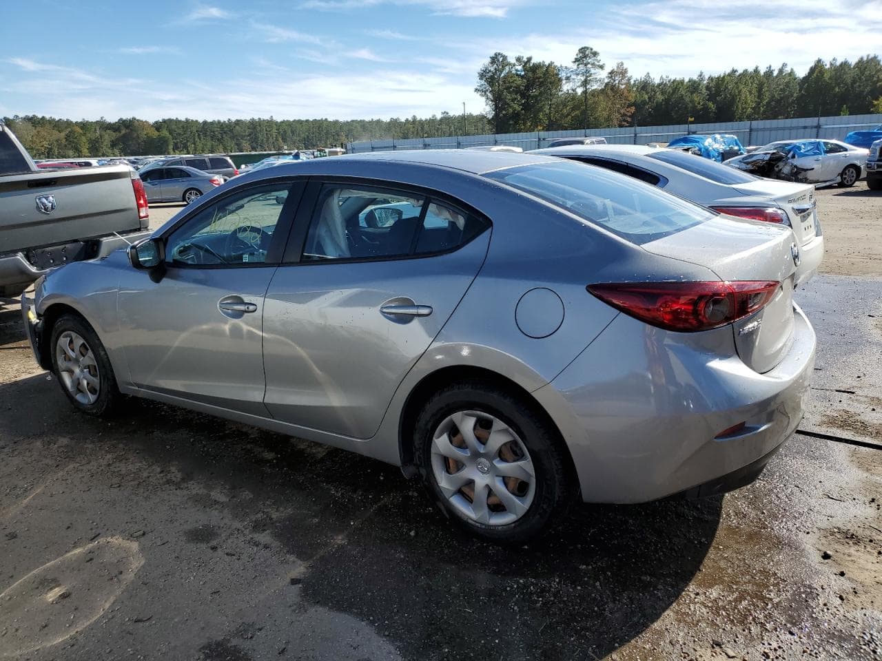 2015 Mazda Mazda3 I Sv - foto 2