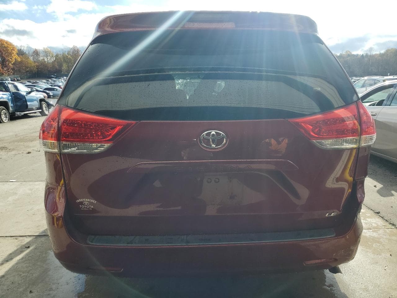 2013 Toyota Sienna Le - foto 4