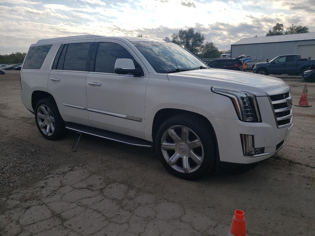 2016 Cadillac Escalade Luxury - foto 4