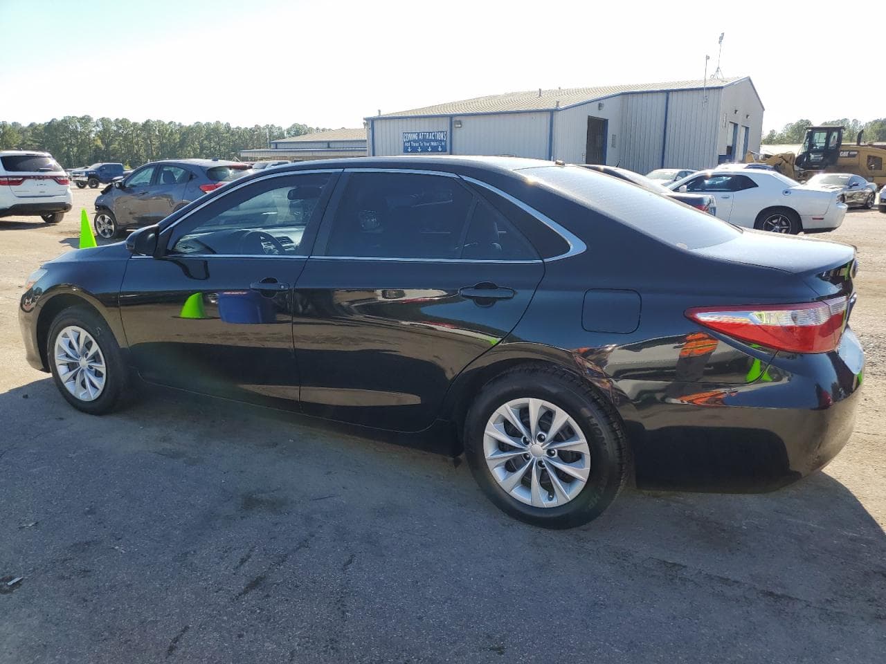 2017 Toyota Camry Le - foto 2