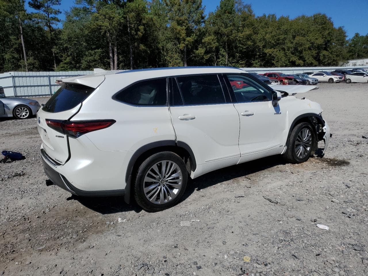 2021 Toyota Highlander Hybrid Platinum - foto 3