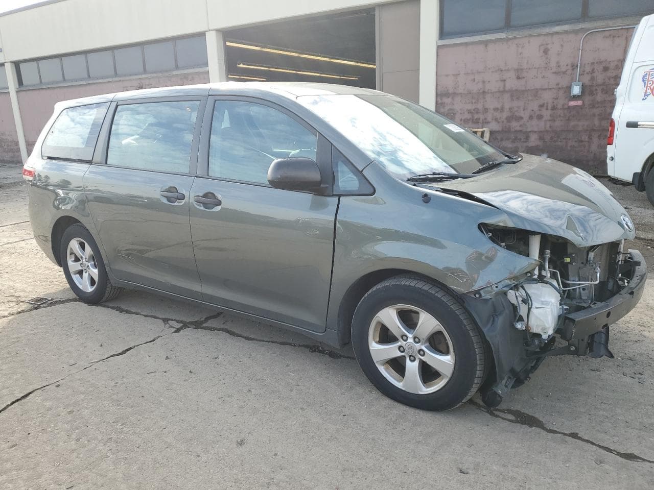 2013 Toyota Sienna - foto 4