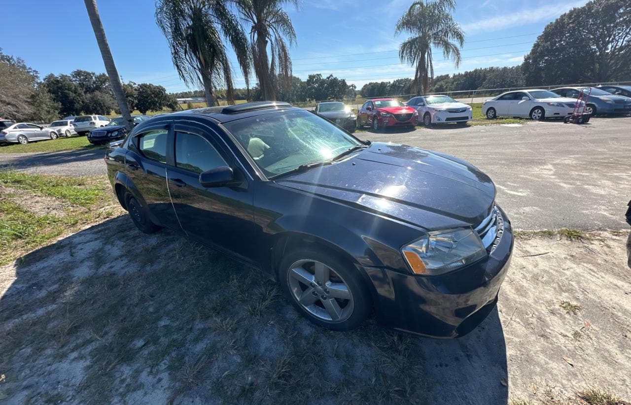 2011 Dodge Avenger Lux