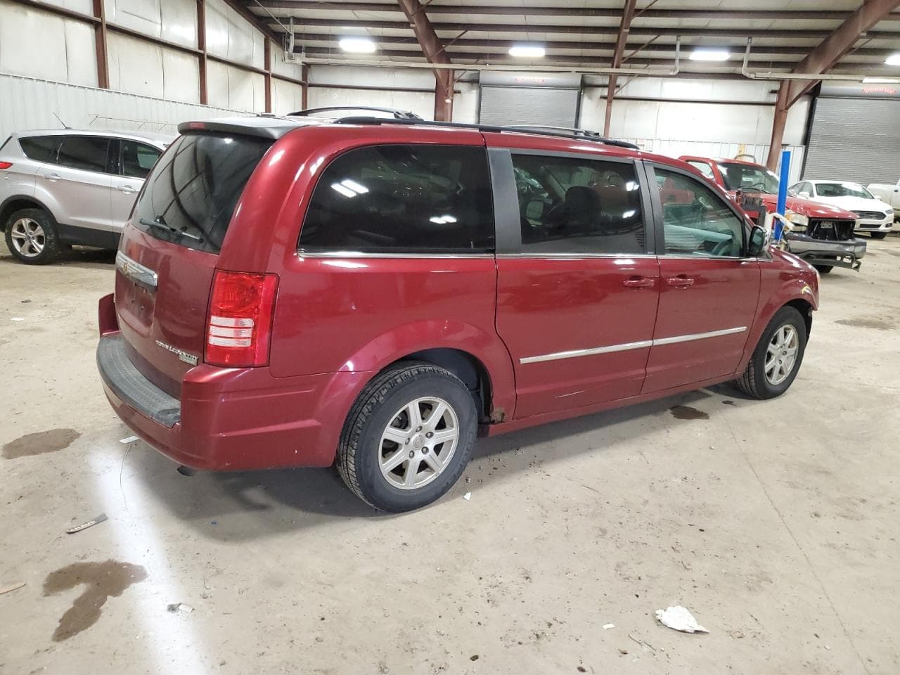2010 Chrysler Town & Country Touring Plus - foto 3