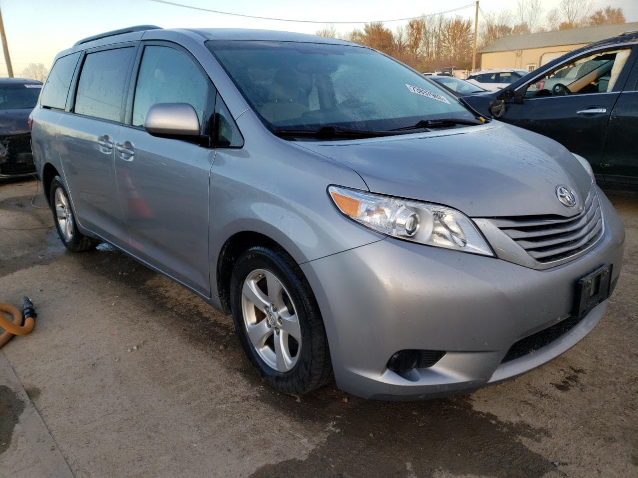 2016 Toyota Sienna Le - foto 4