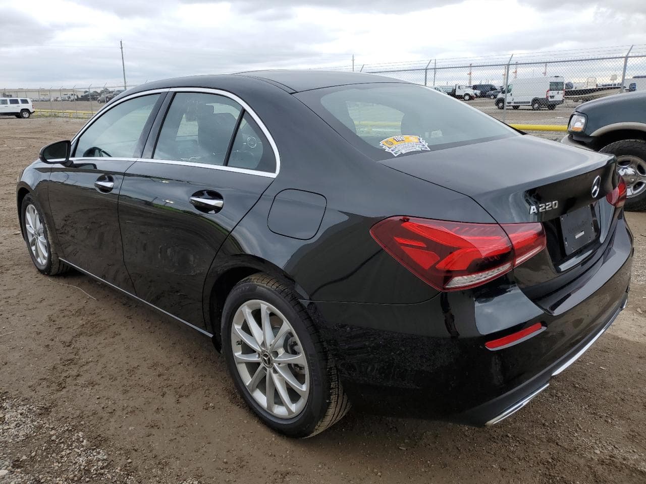 2021 Mercedes-Benz A 220 - foto 2