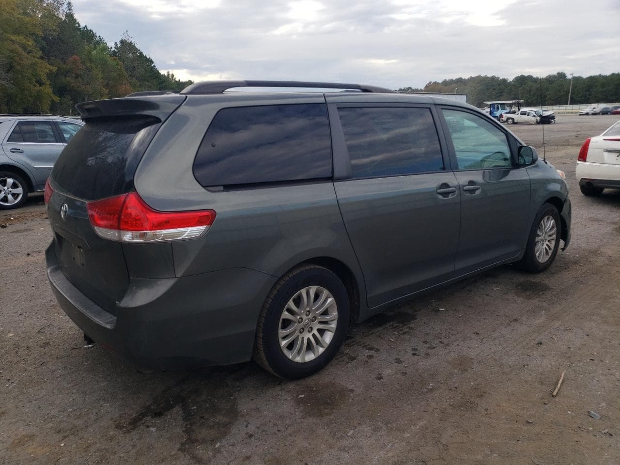 2013 Toyota Sienna Xle - foto 3