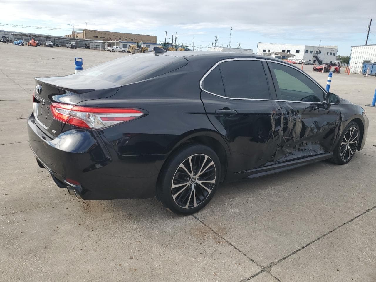 2019 Toyota Camry Se - foto 3