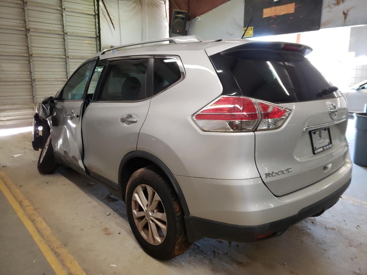 2016 Nissan Rogue S - foto 2