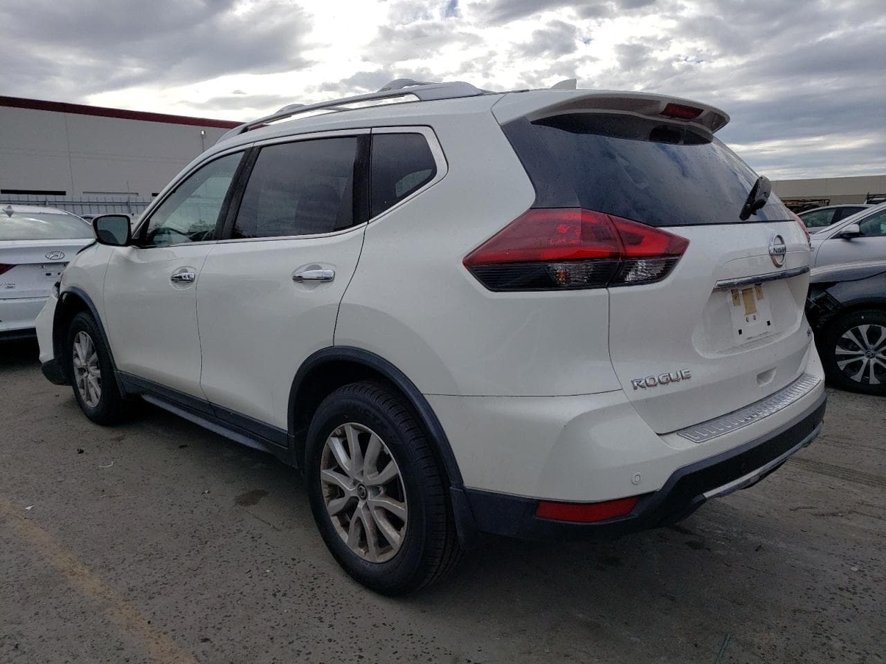 2020 Nissan Rogue S - foto 2