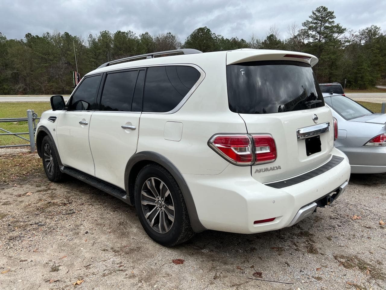 2017 Nissan Armada Sv - foto 3