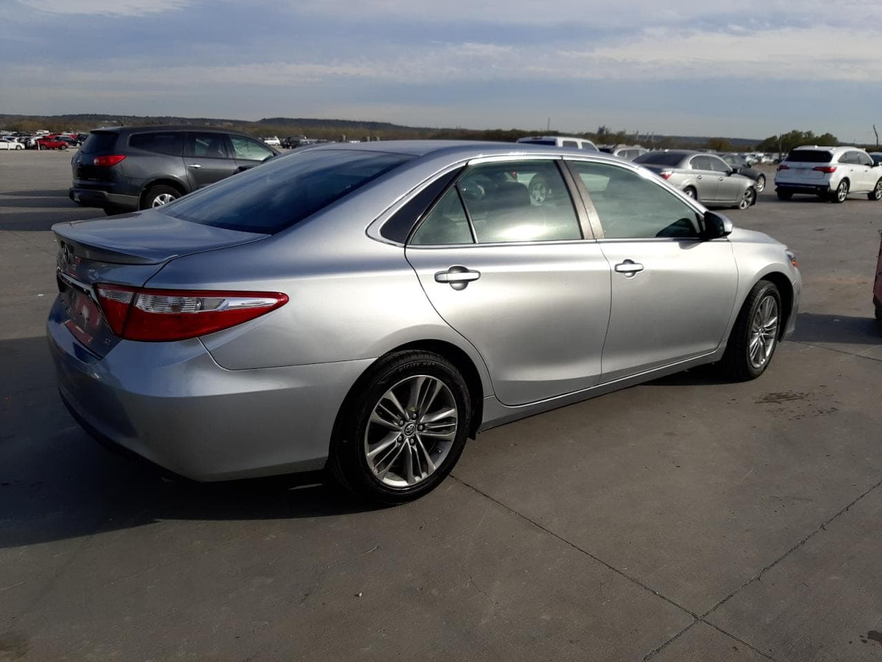 2015 Toyota Camry Se - foto 3