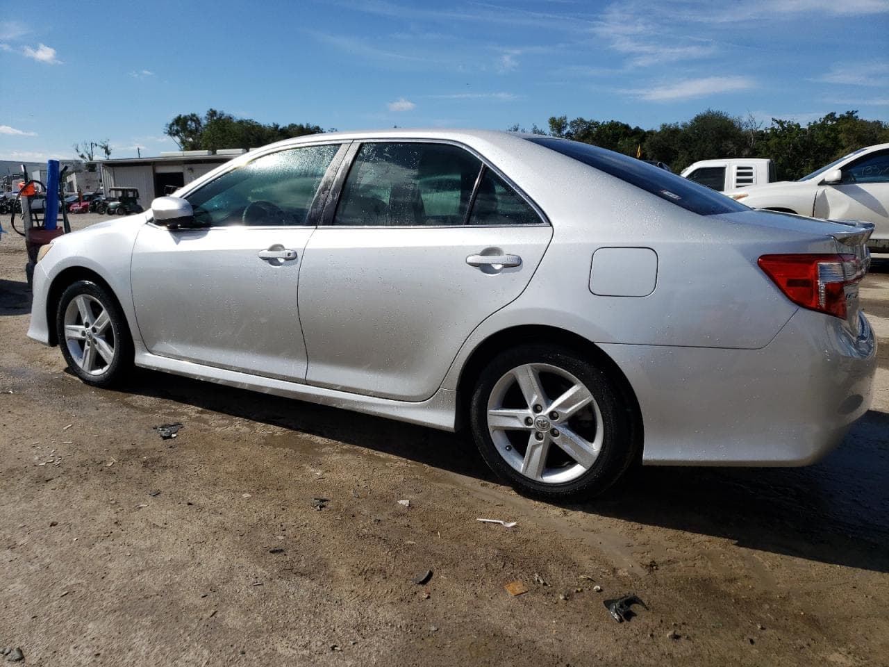 2013 Toyota Camry Se - foto 2