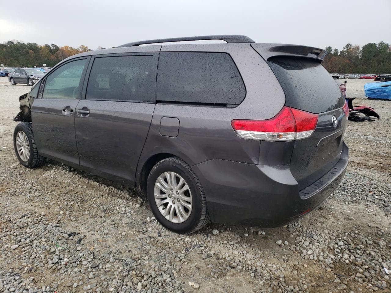 2013 Toyota Sienna Xle - foto 2