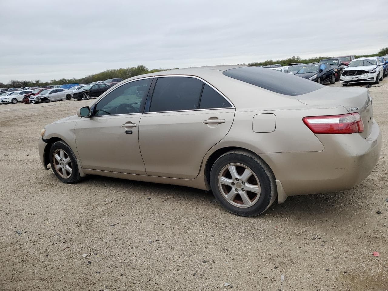 2007 Toyota Camry Le - foto 2