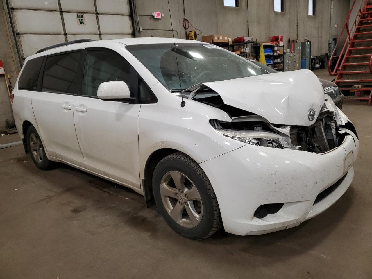 2013 Toyota Sienna Le - foto 4