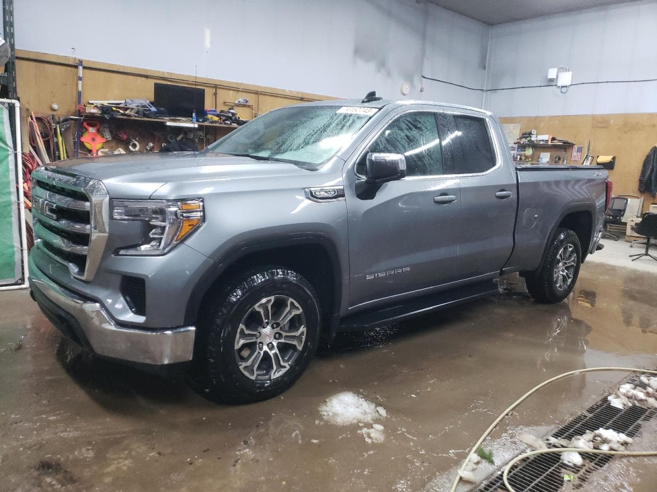 2020 GMC Sierra K1500 Sle
