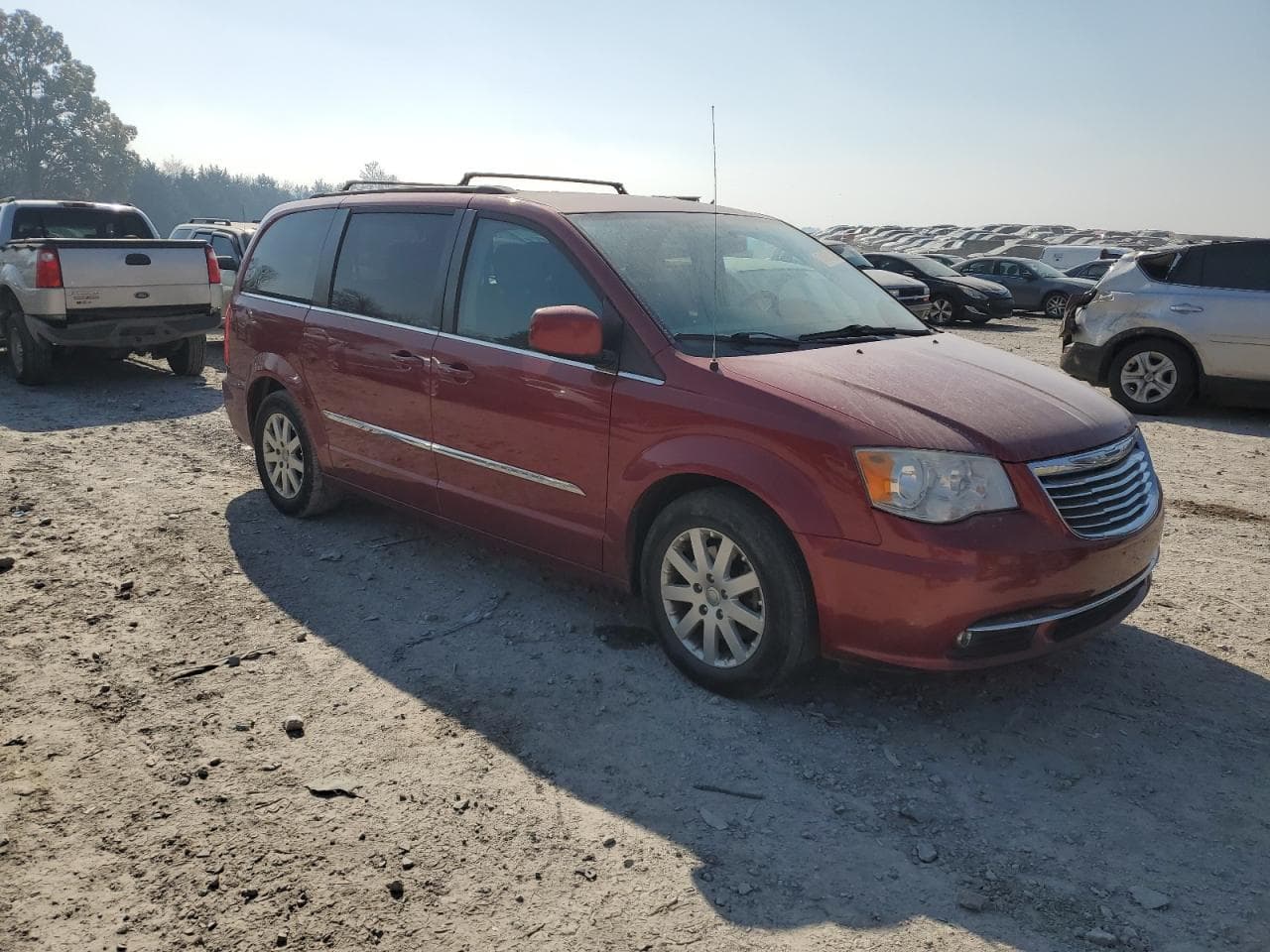 2014 Chrysler Town & Country Touring - foto 4