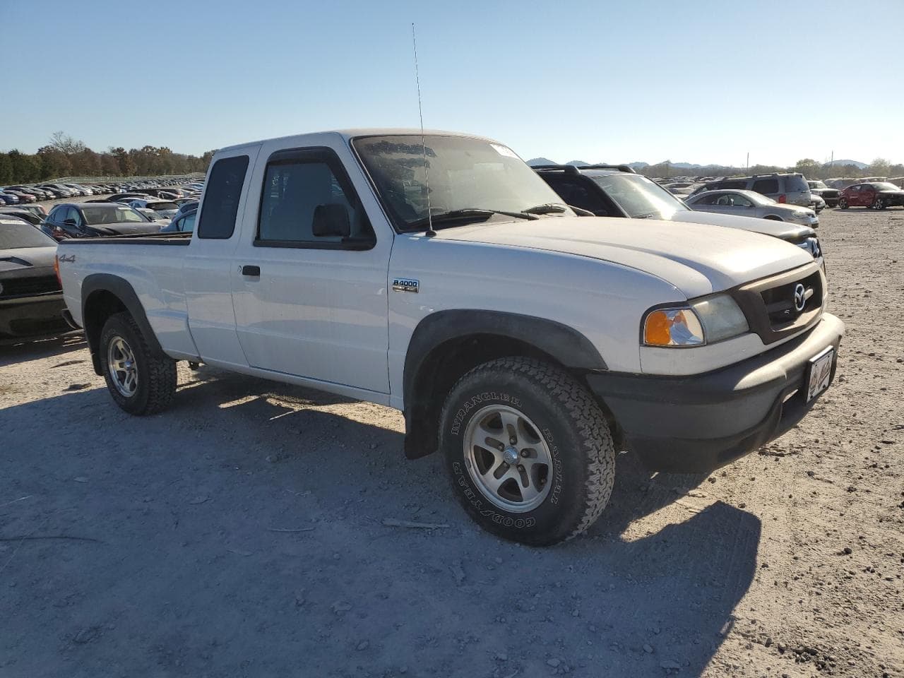 2004 Mazda B4000 - foto 4