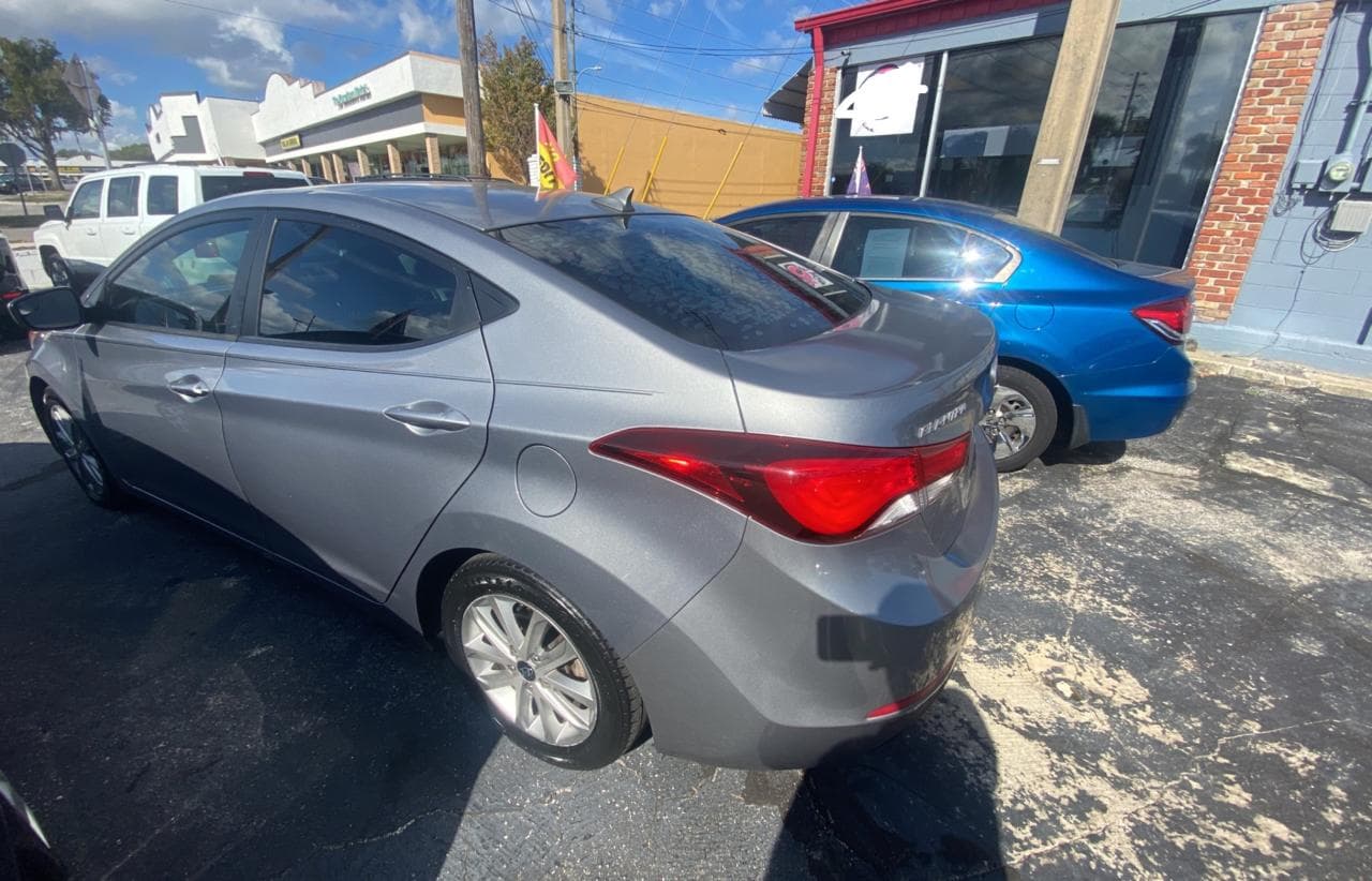 2014 Hyundai Elantra Se - foto 3