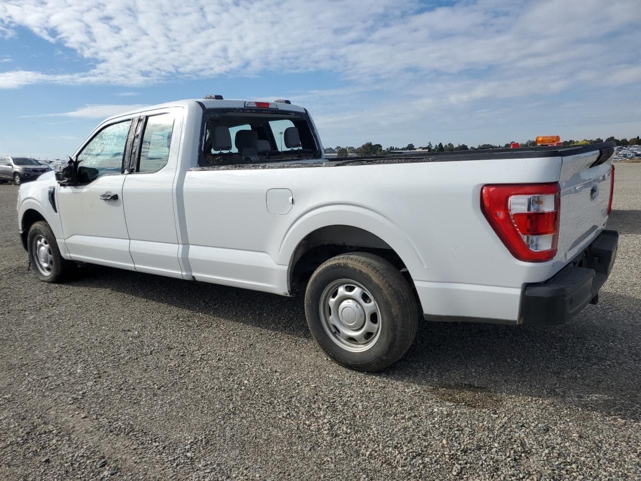 2022 Ford F150 Super Cab - foto 2