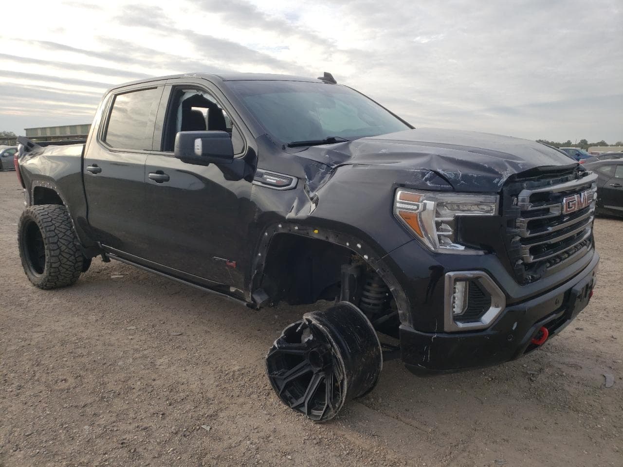 2021 GMC Sierra K1500 At4 - foto 4