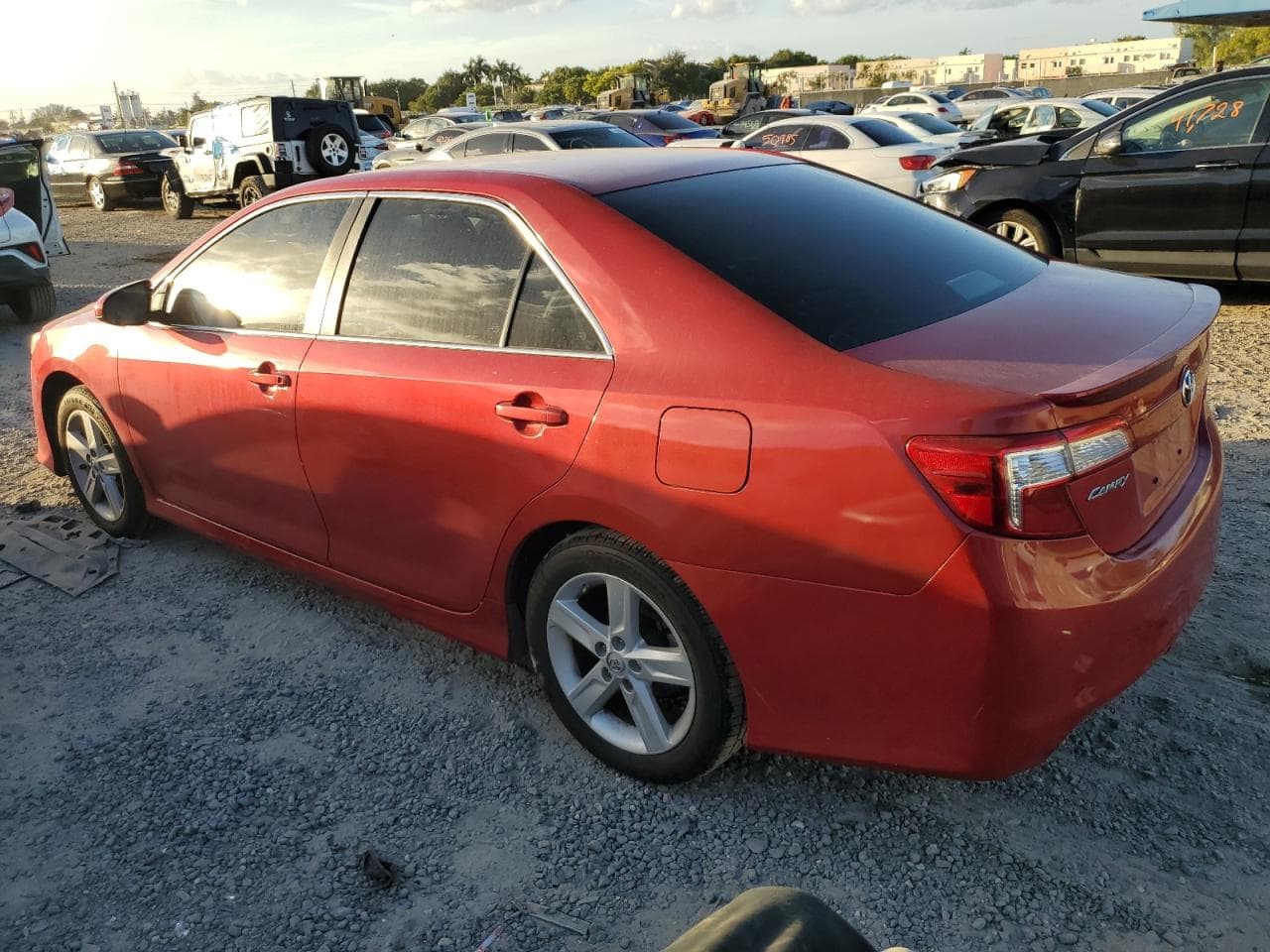 2014 Toyota Camry L - foto 2