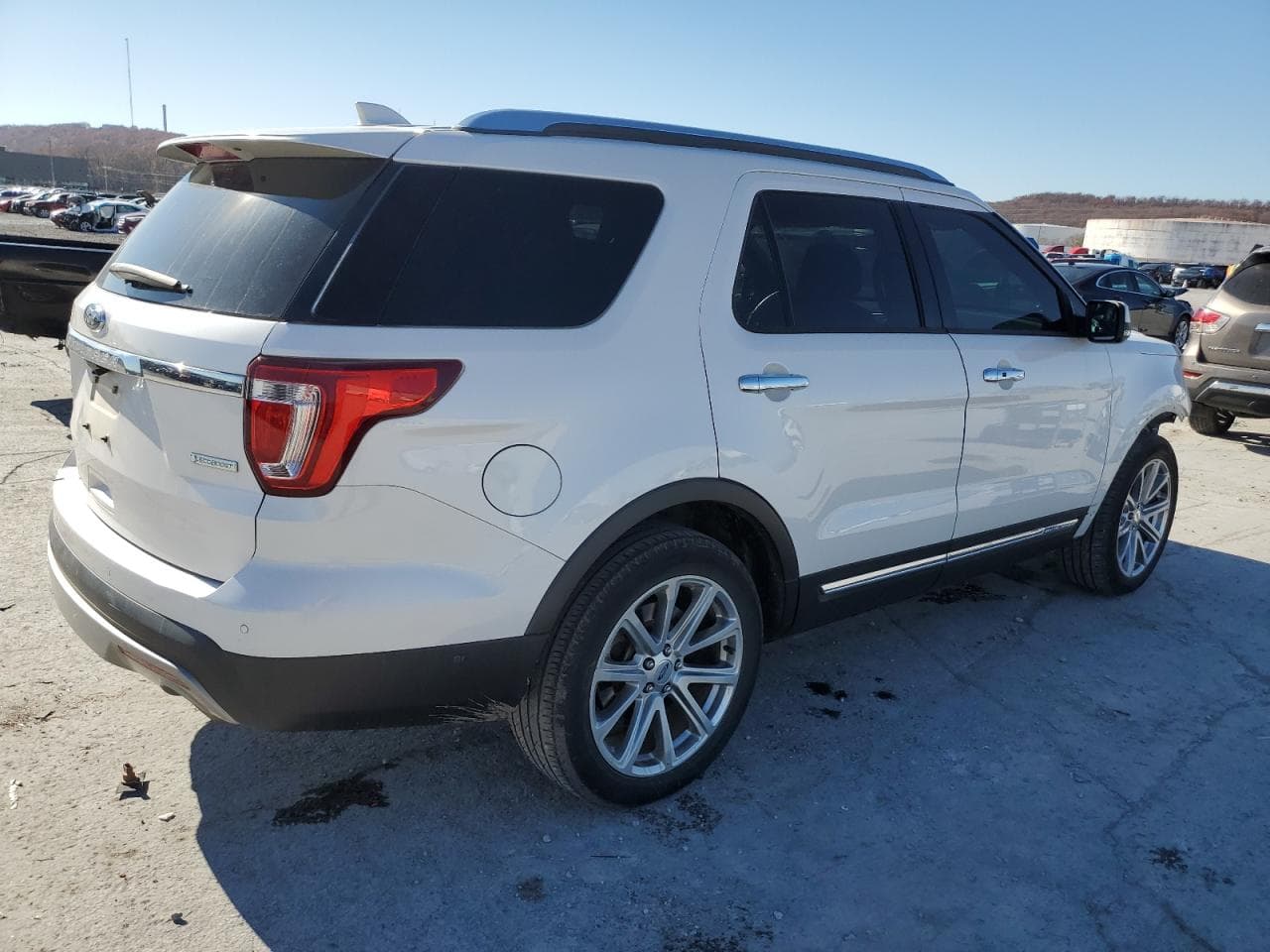 2017 Ford Explorer Limited - foto 3