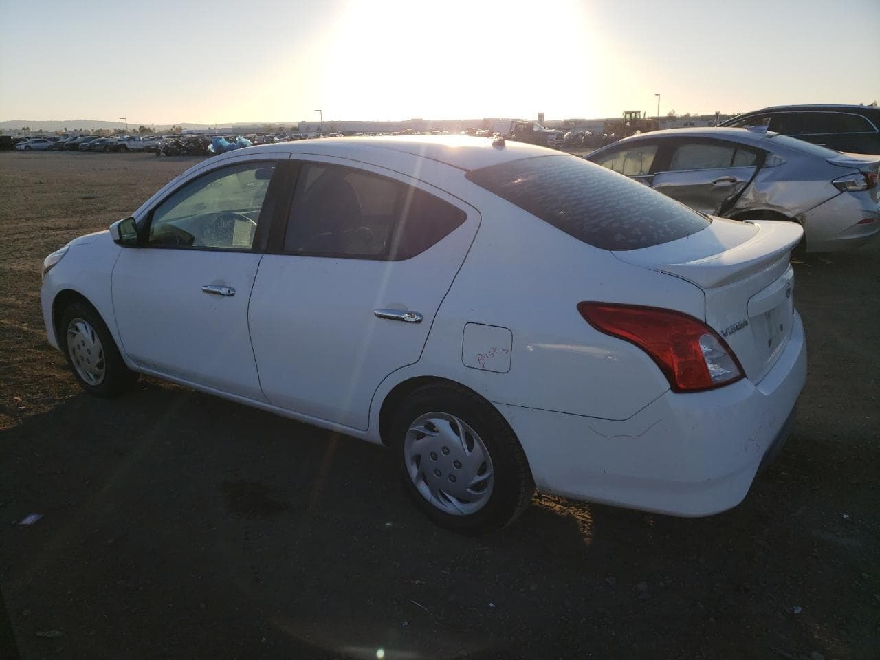 2017 Nissan Versa S - foto 2