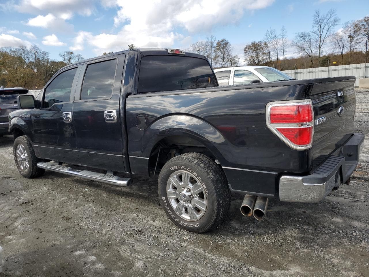 2010 Ford F150 Supercrew - foto 2