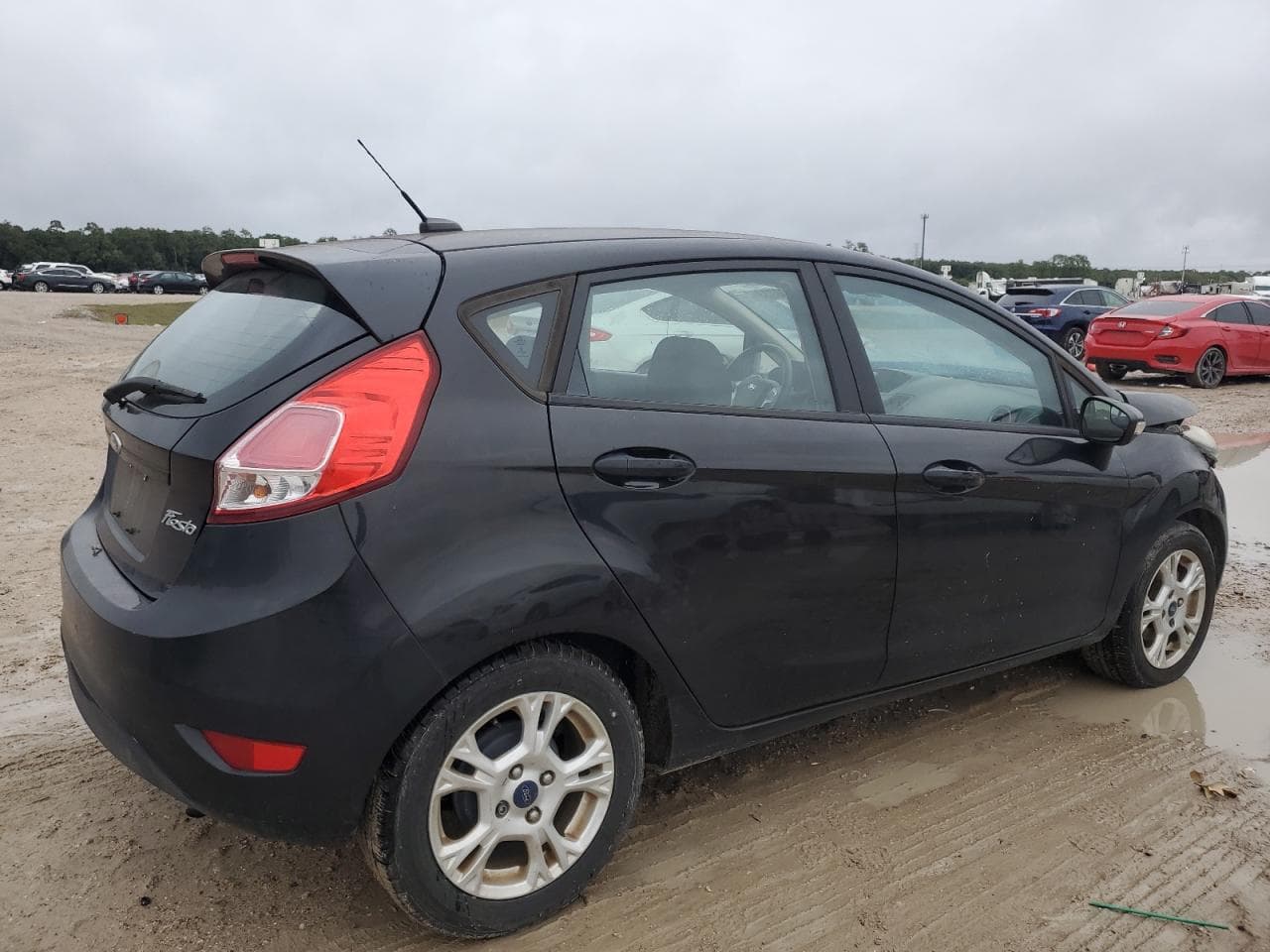 2015 Ford Fiesta Se - foto 3