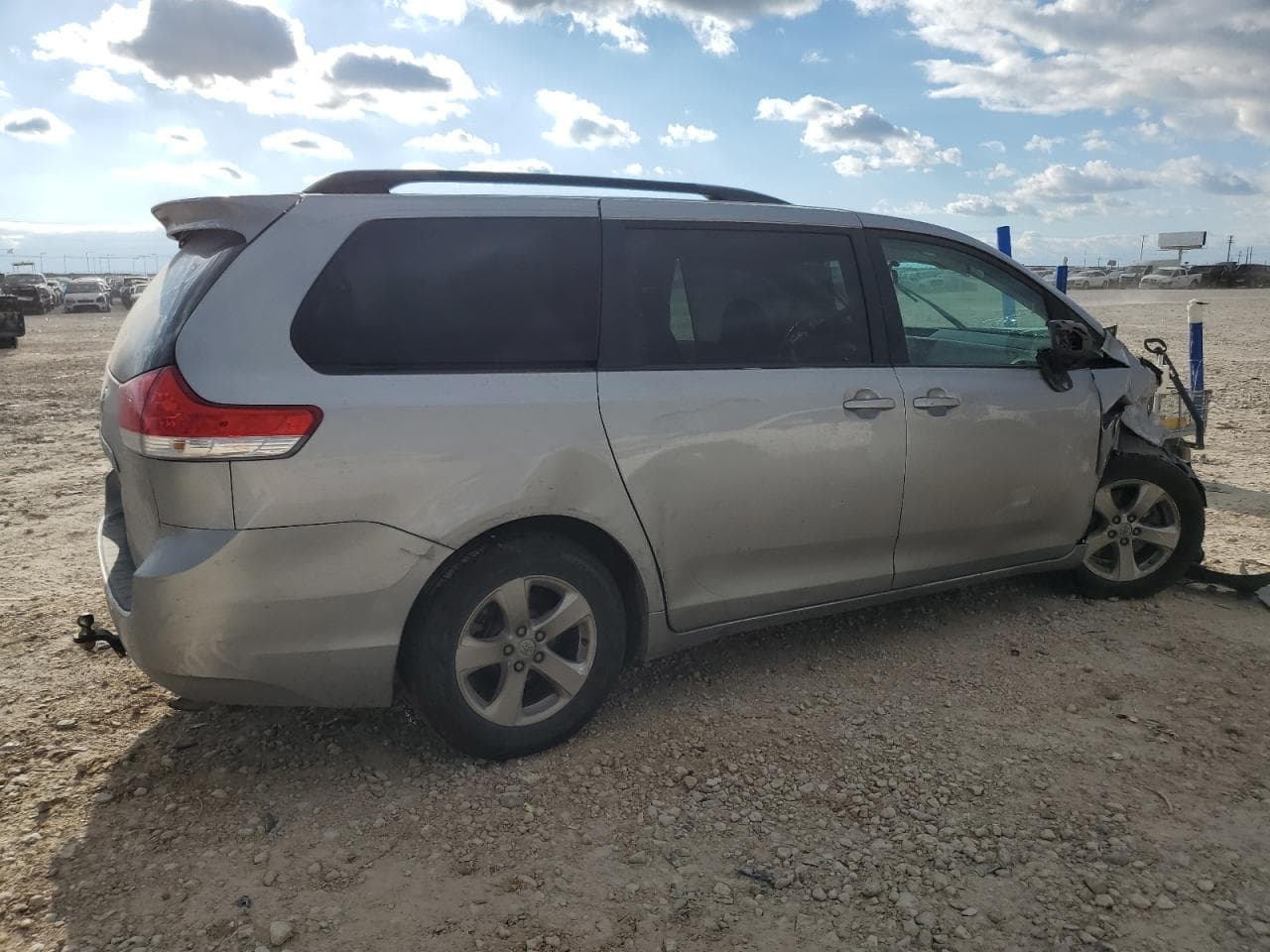 2013 Toyota Sienna Le V6 8 Passenger - foto 3