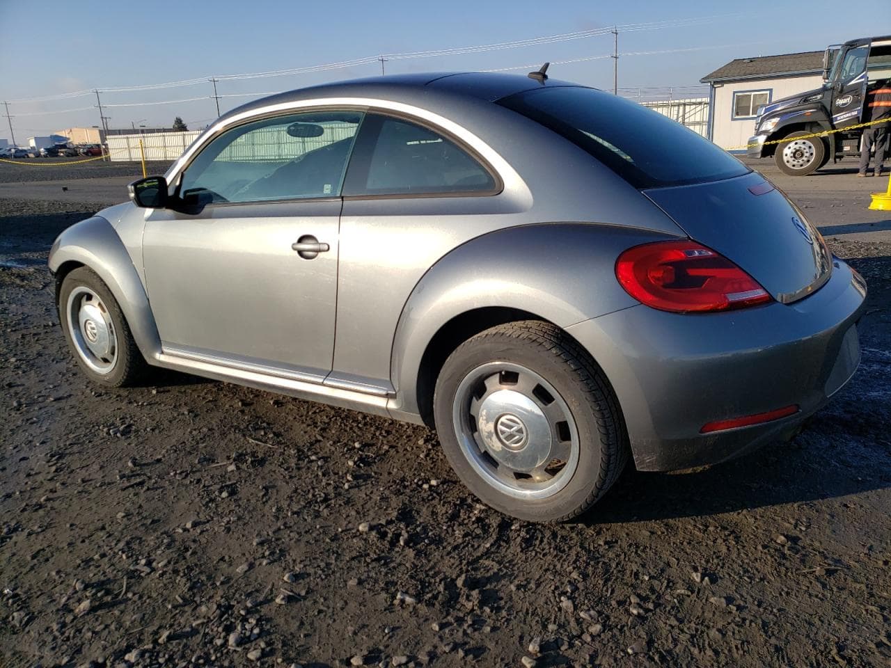 2012 Volkswagen Beetle - foto 2