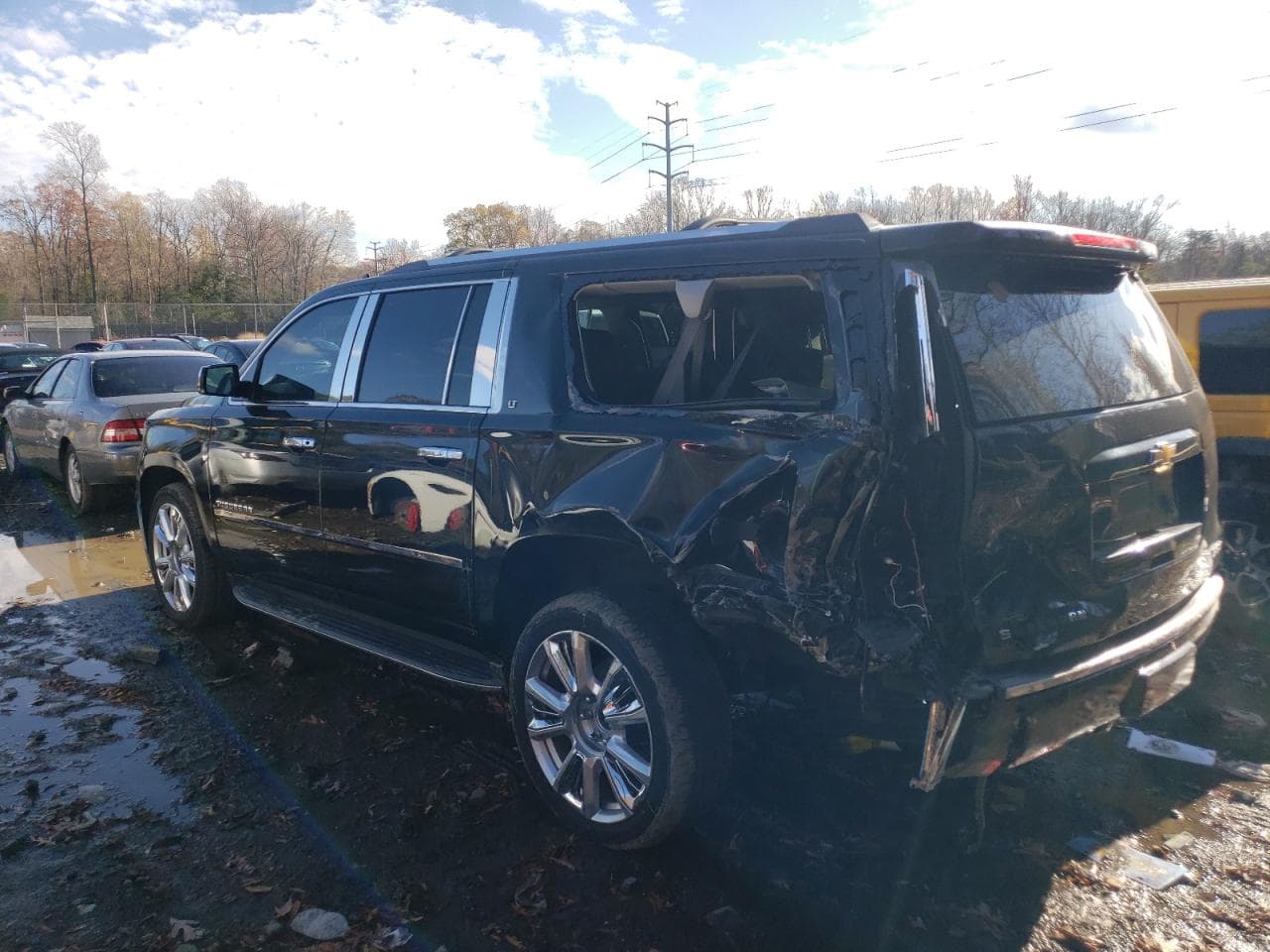 2017 Chevrolet Suburban Lt - foto 2