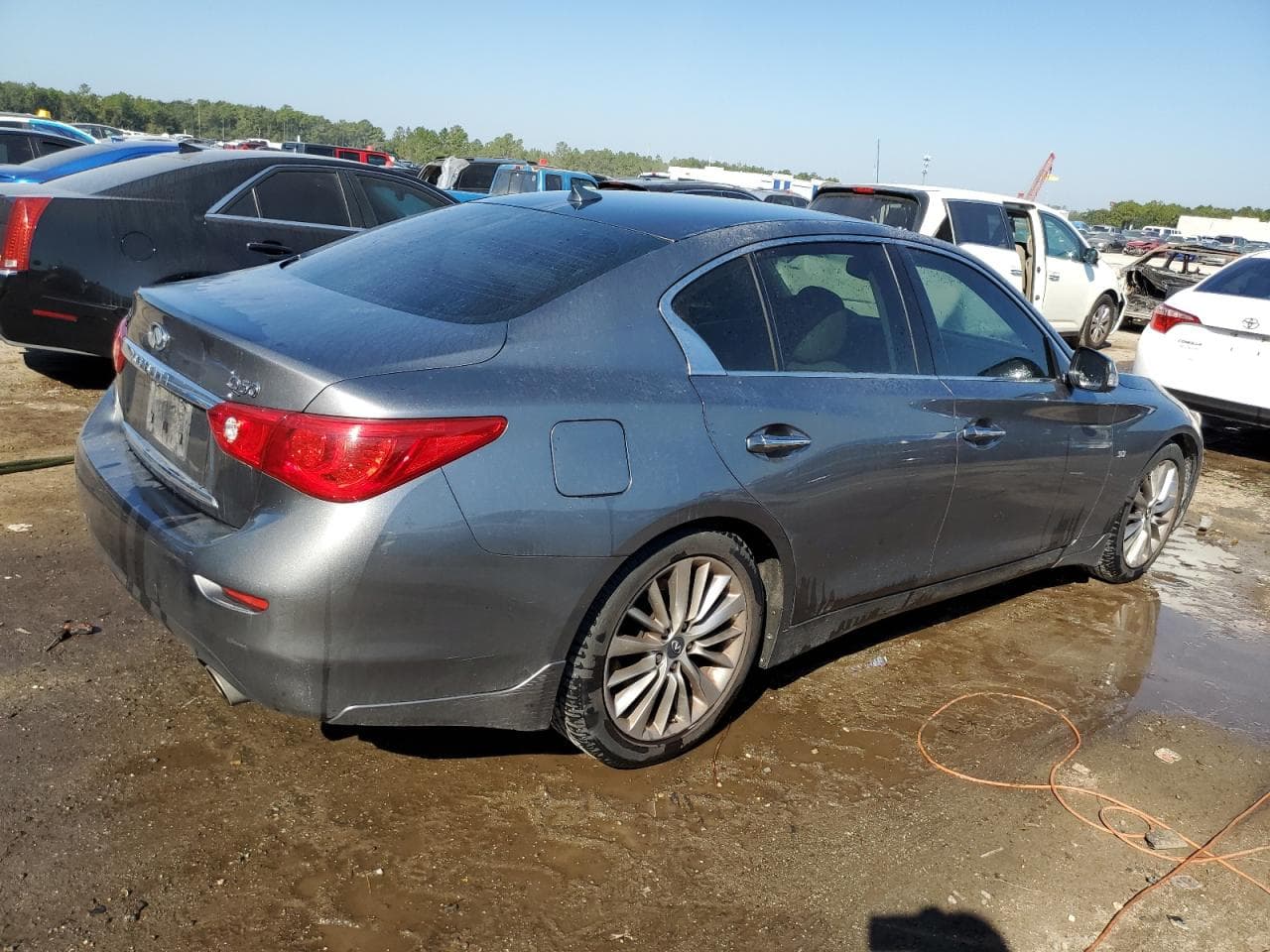 2015 Infiniti Q50 Premium - foto 3