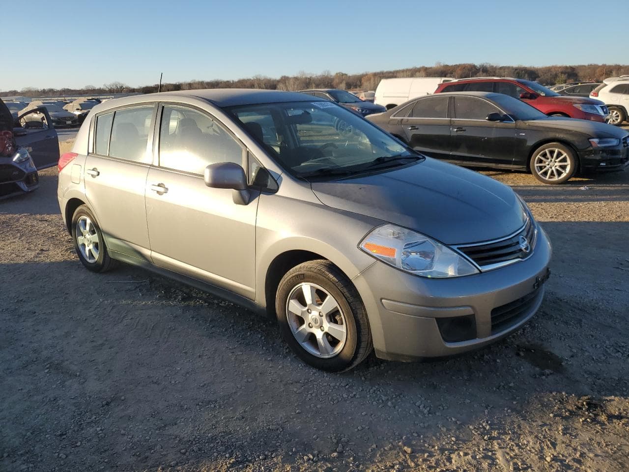 2012 Nissan Versa S - foto 4