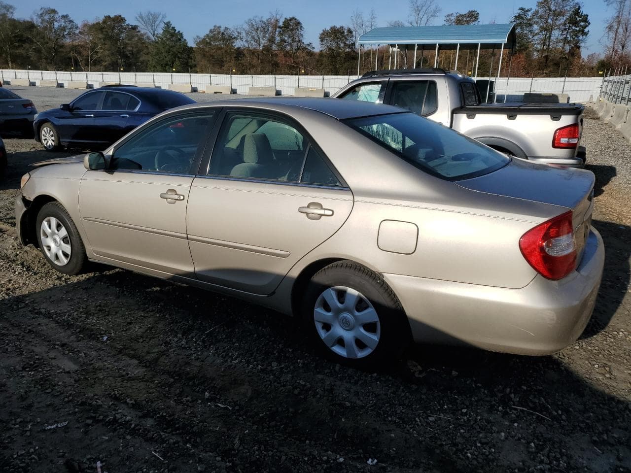 2003 Toyota Camry Le - foto 2