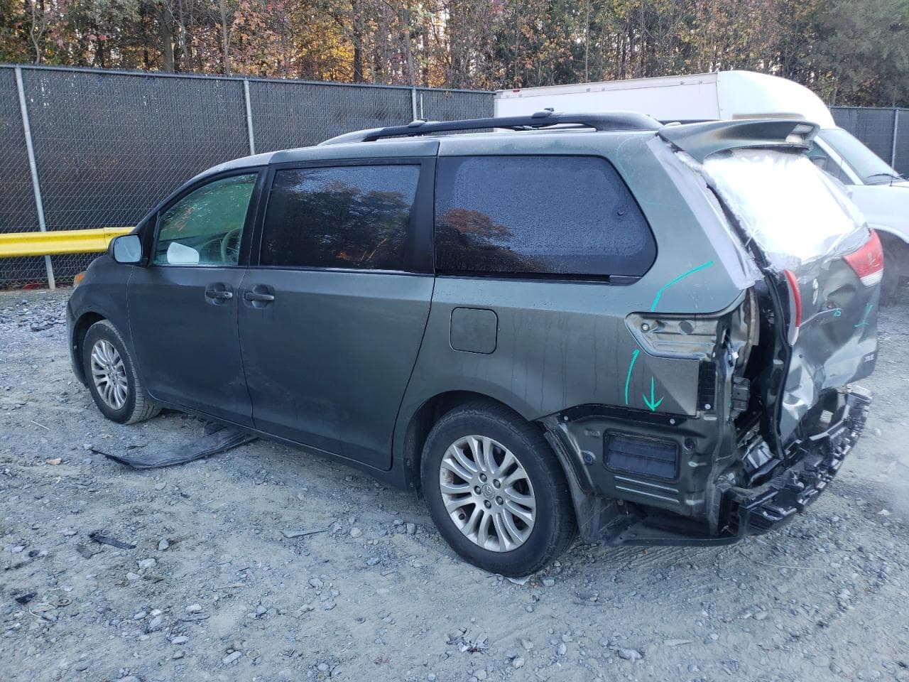 2013 Toyota Sienna Xle - foto 2