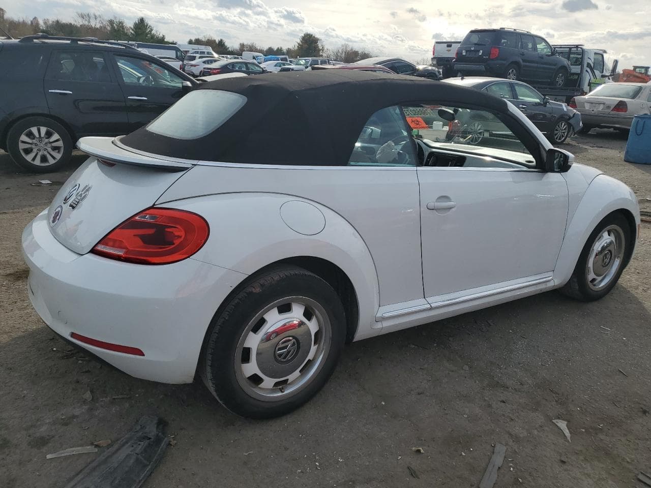 2015 Volkswagen Beetle 1.8T - foto 3