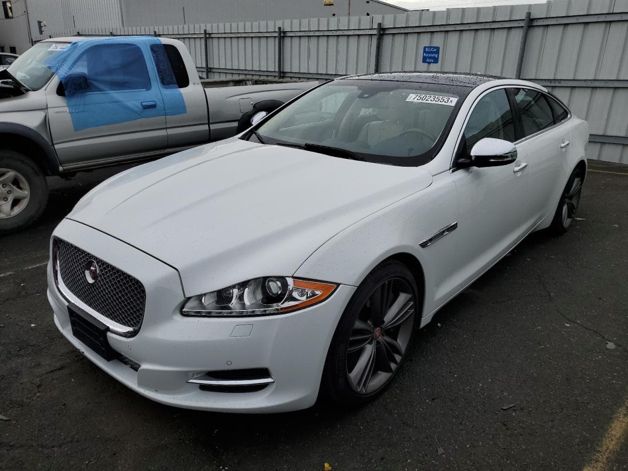 2015 Jaguar XJ z USA