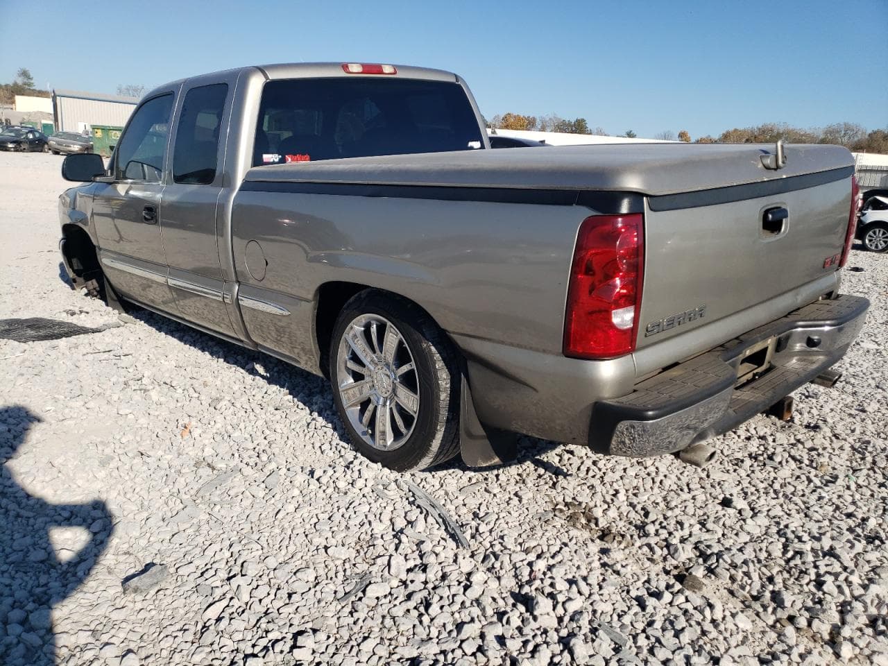 2002 GMC New Sierra C1500 - foto 2