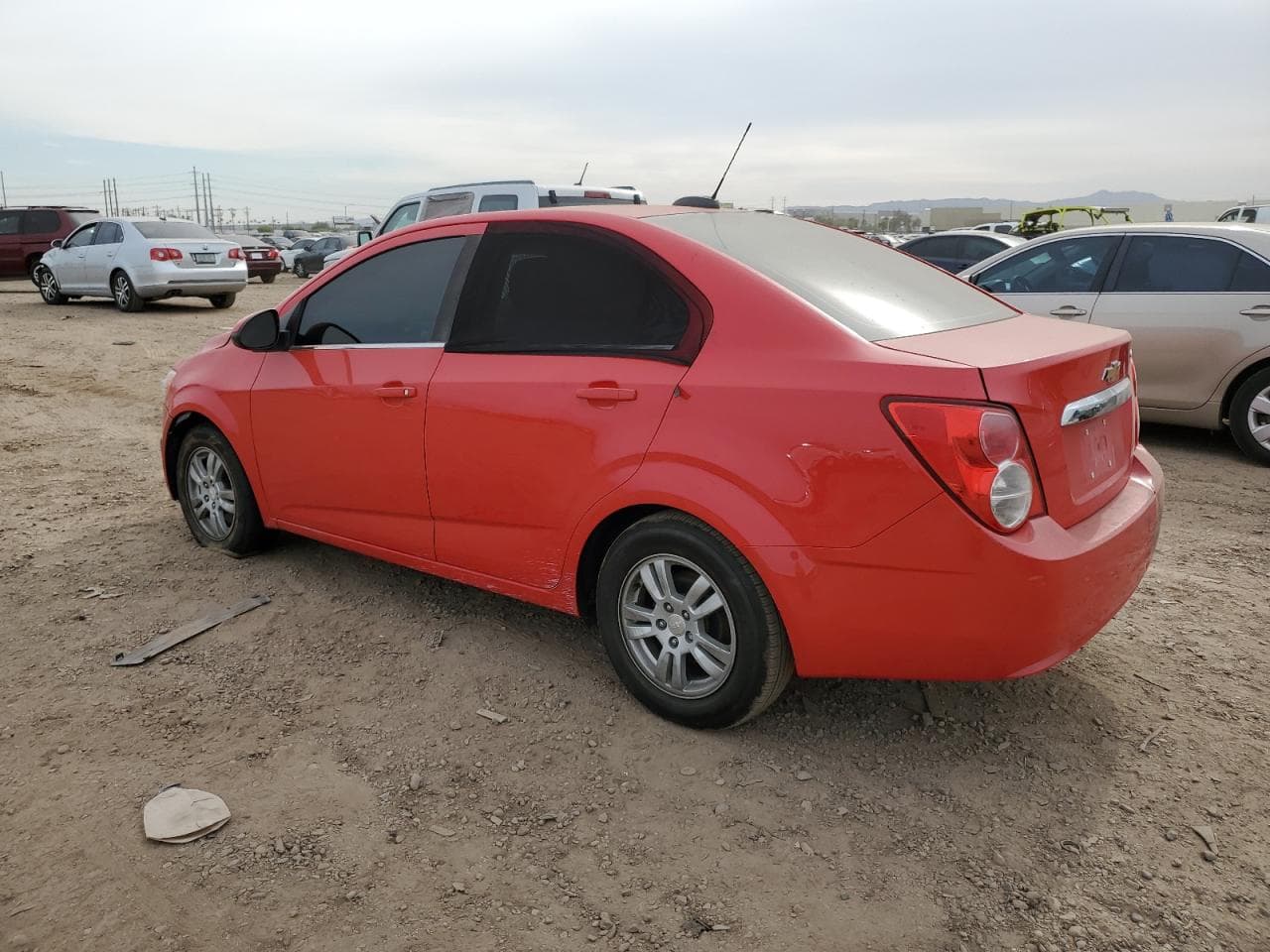 2015 Chevrolet Sonic Lt Auto - foto 2