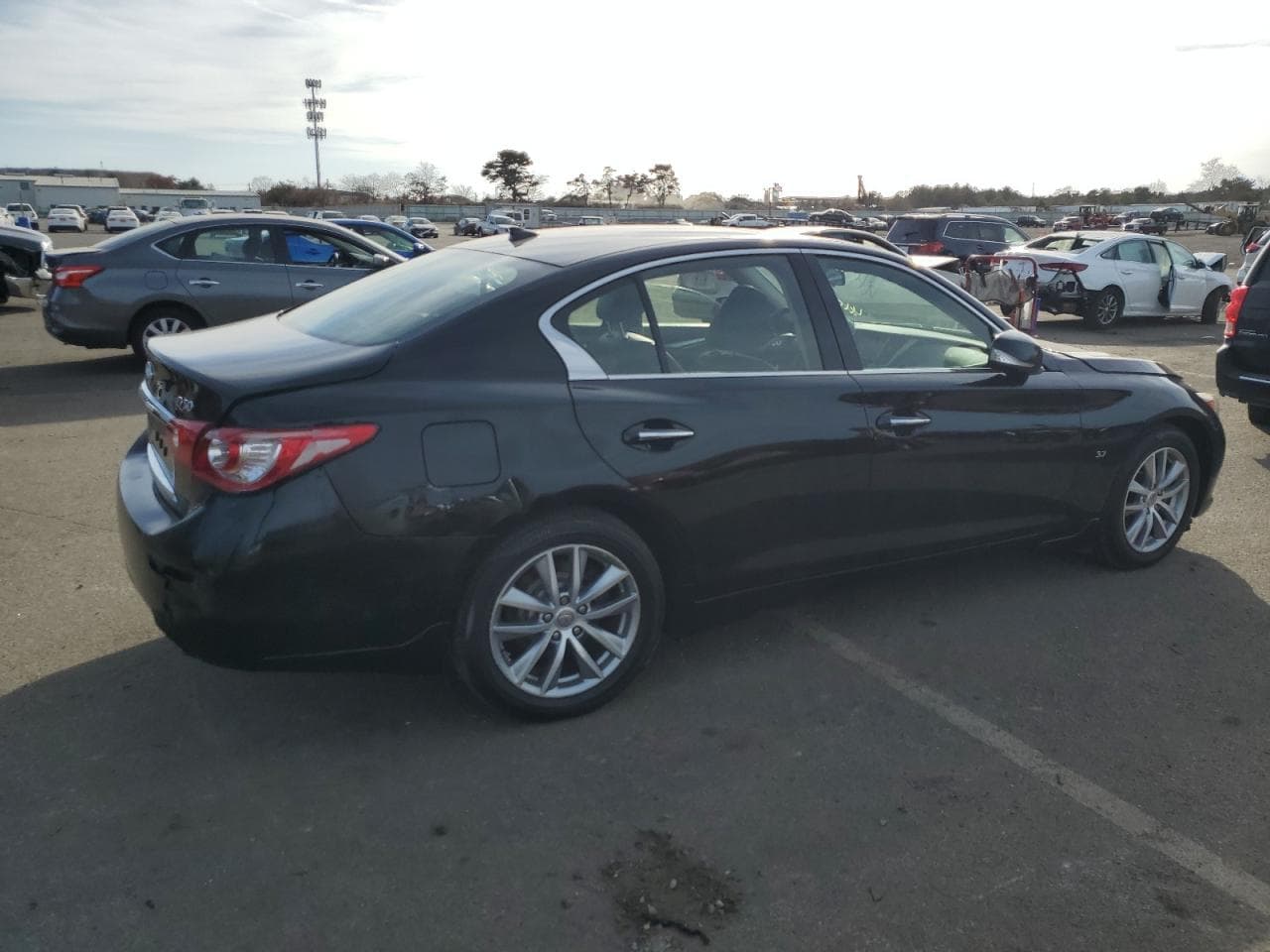 2015 Infiniti Q50 Base - foto 3