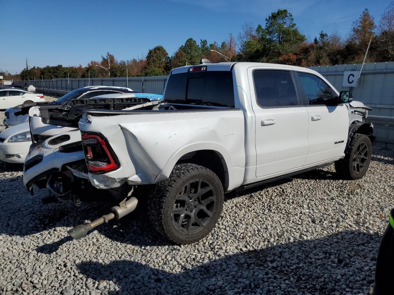 2022 Ram 1500 Laramie - foto 3