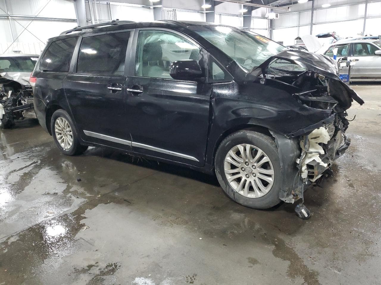 2013 Toyota Sienna Xle - foto 4