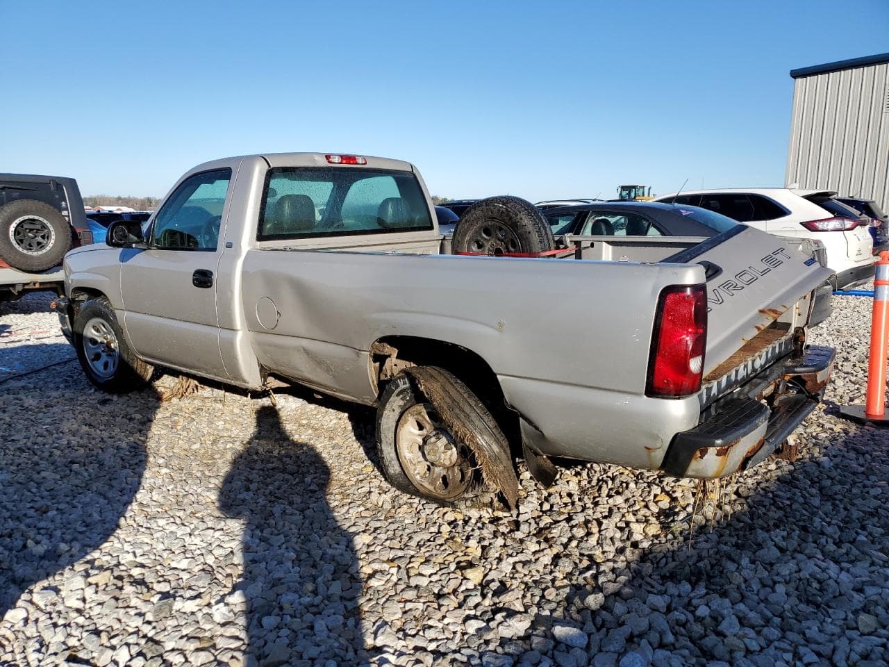 2005 Chevrolet Silverado 1500 Work Truck - foto 2