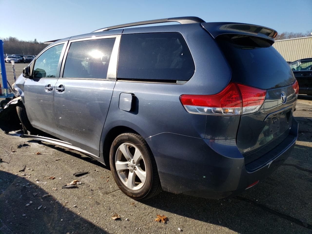 2013 Toyota Sienna Le - foto 2