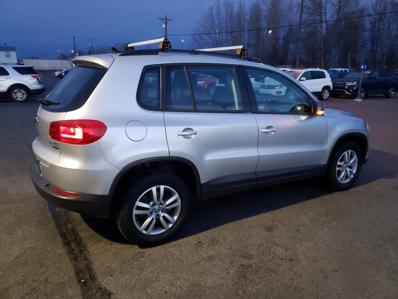 2015 Volkswagen Tiguan S - foto 3