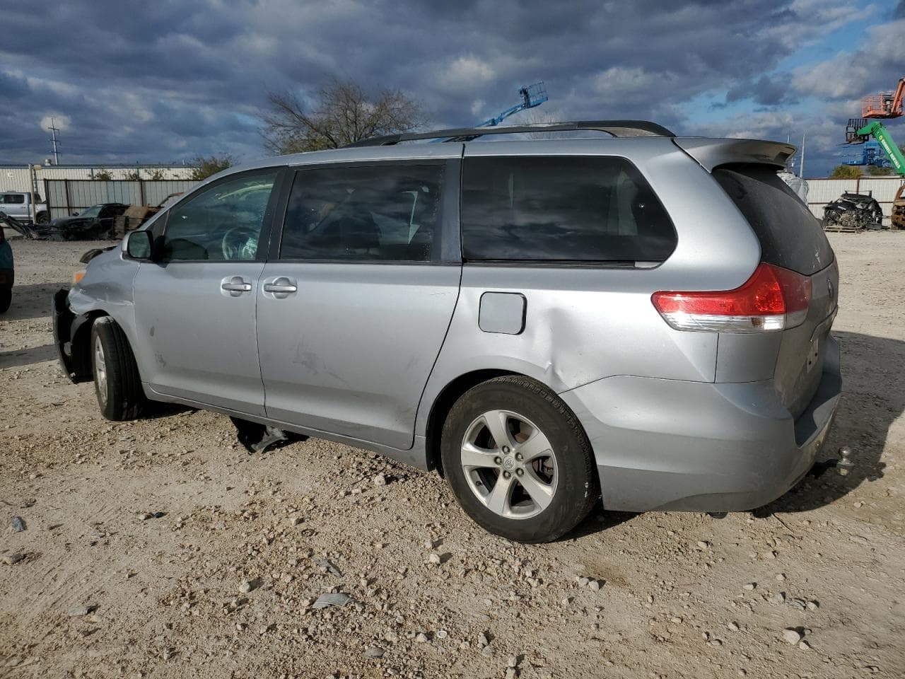 2013 Toyota Sienna Le V6 8 Passenger - foto 2